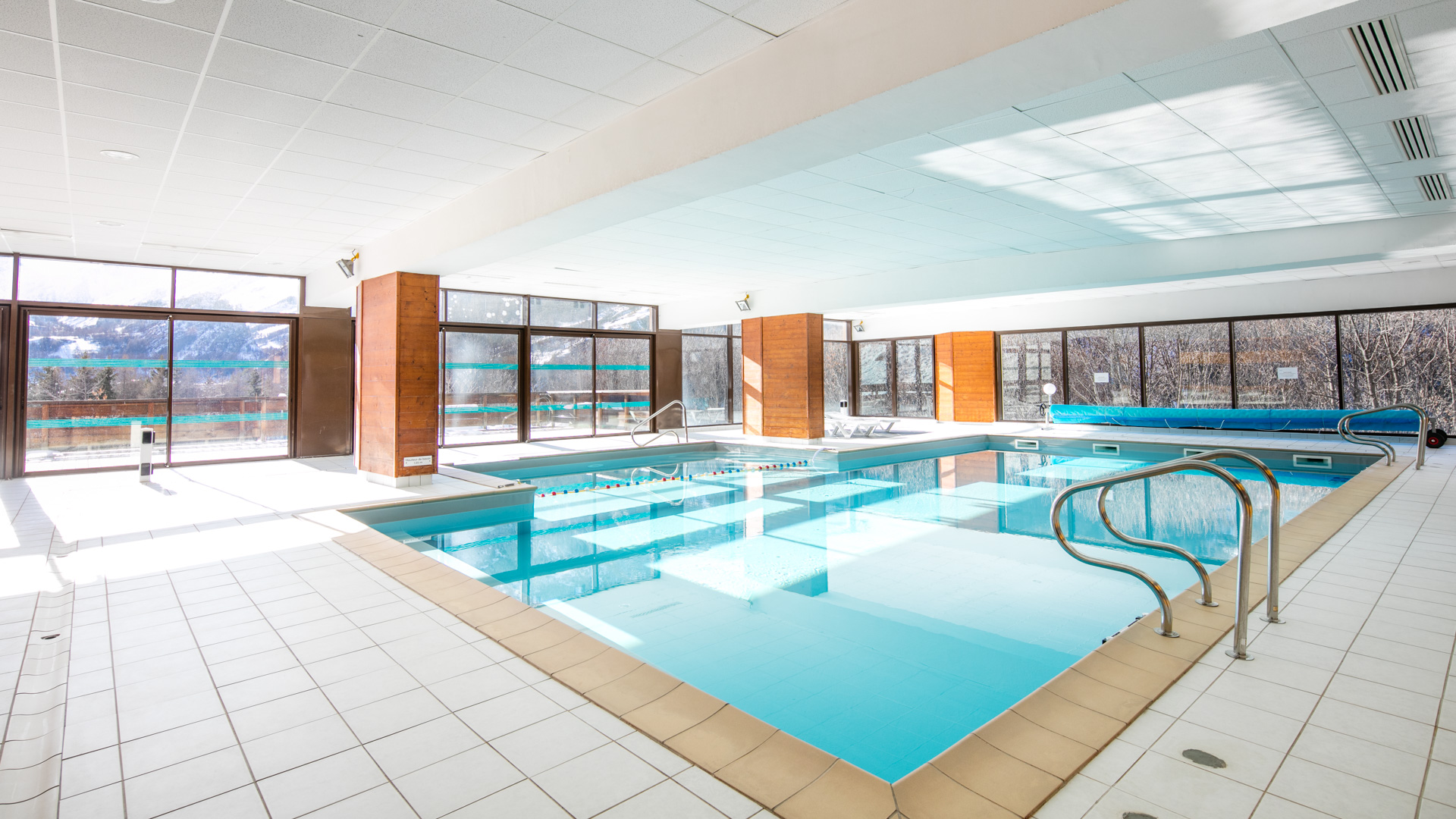 Piscine intérieure - Le Hameau de Valloire